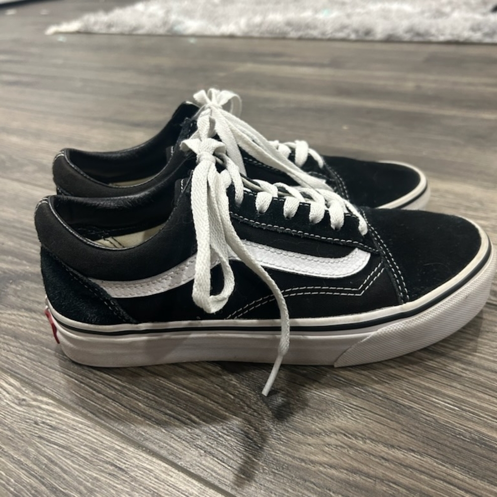 Black Vans Low-Top Sneakers